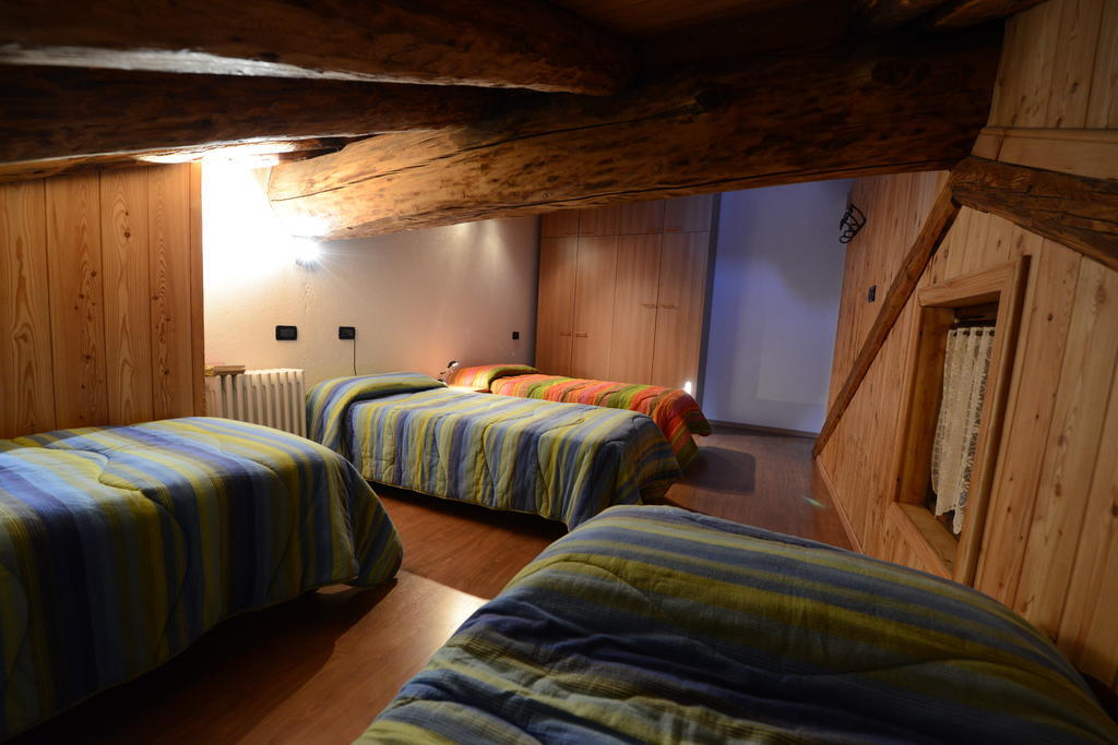 Vieilles Maisons D'Introd Pokoj fotografie